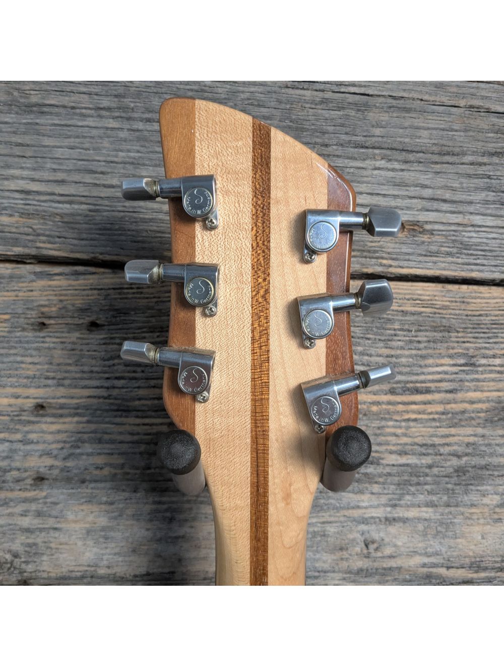 Used Rickenbacker 1997 330 Semi-Hollow - Mapleglo w/Case
