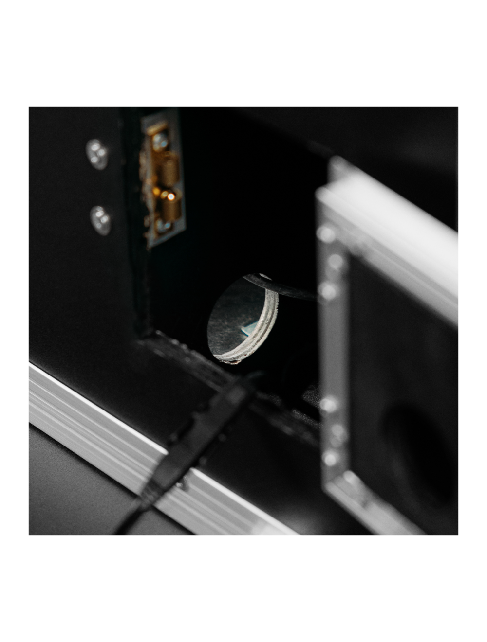 Gator Cases EXPO E Series ELIFT Case for 55" LED Screen