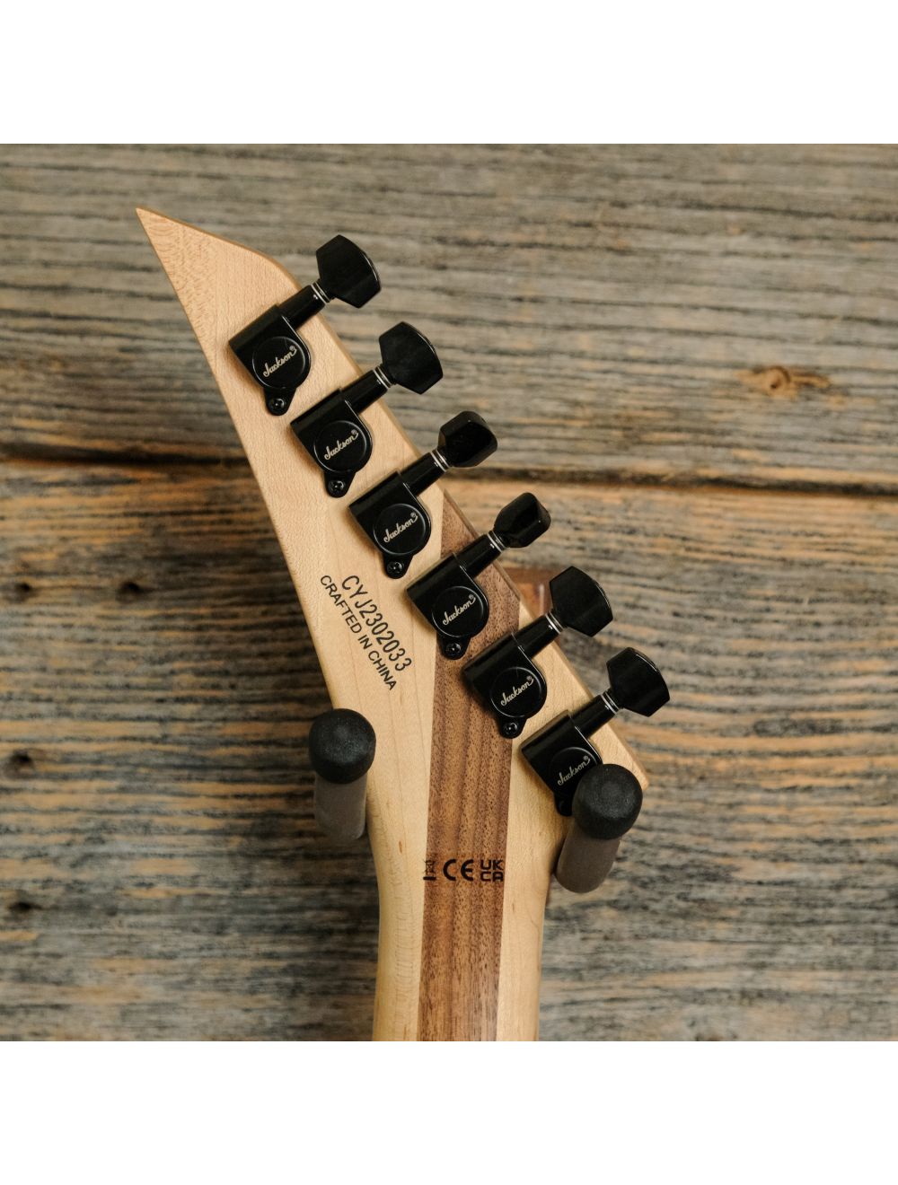 Used Jackson Pro Plus Soloist SLA3 - Snow White w/Case