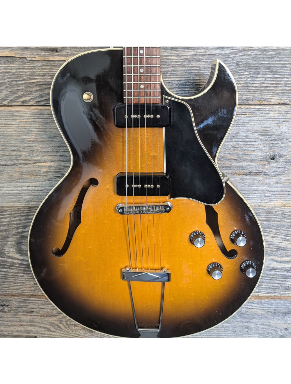 Used Gibson 1993 ES-135 Hollowbody Guitar - Vintage Sunburst w/Case