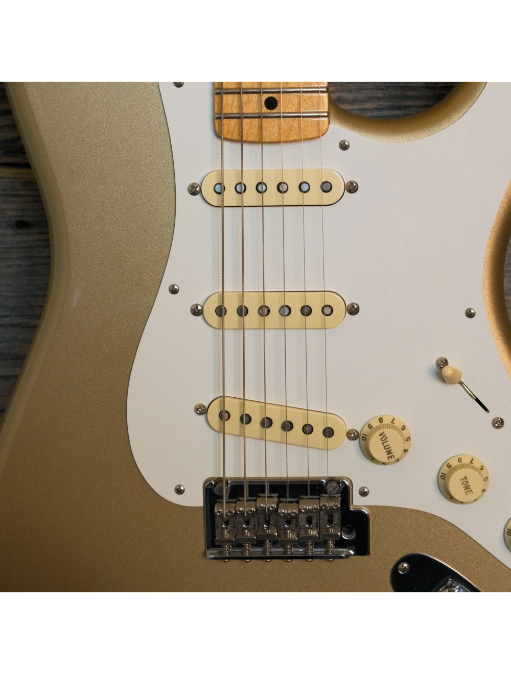 Used Fender Limited Edition Classic Player 50s Stratocaster - Shoreline Gold