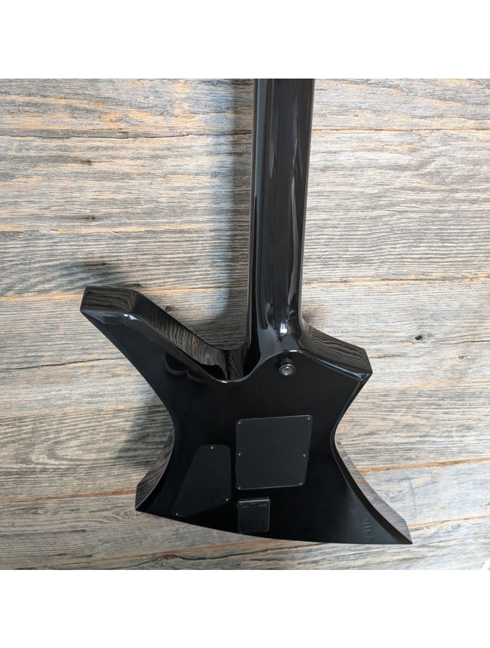 Used Jackson Custom Shop Special Edition Kelly 2H FR - Black & Red