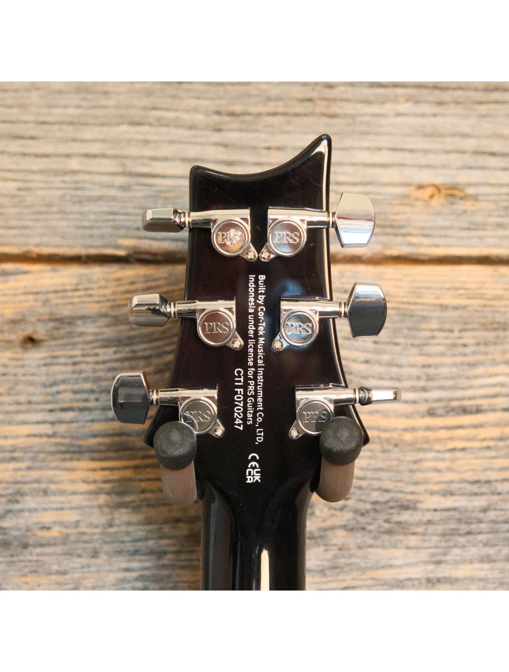 Used PRS SE Custom 24 - Black Gold Sunburst