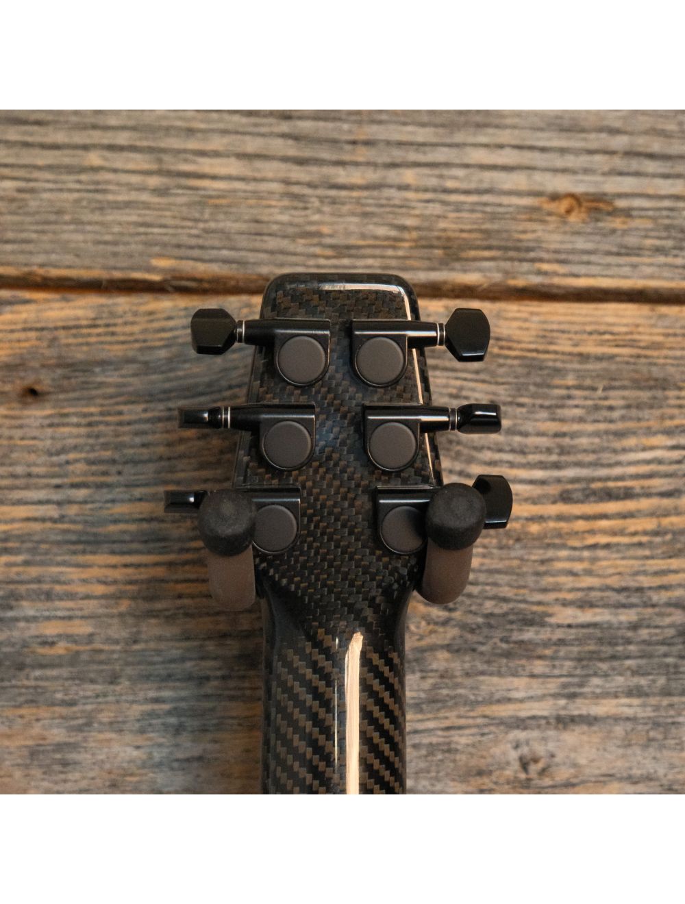 Used Klos Artemis Natural Dark Brown w/Gig Bag