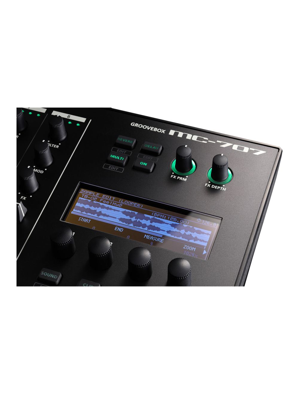 Roland MC-707 Groovebox