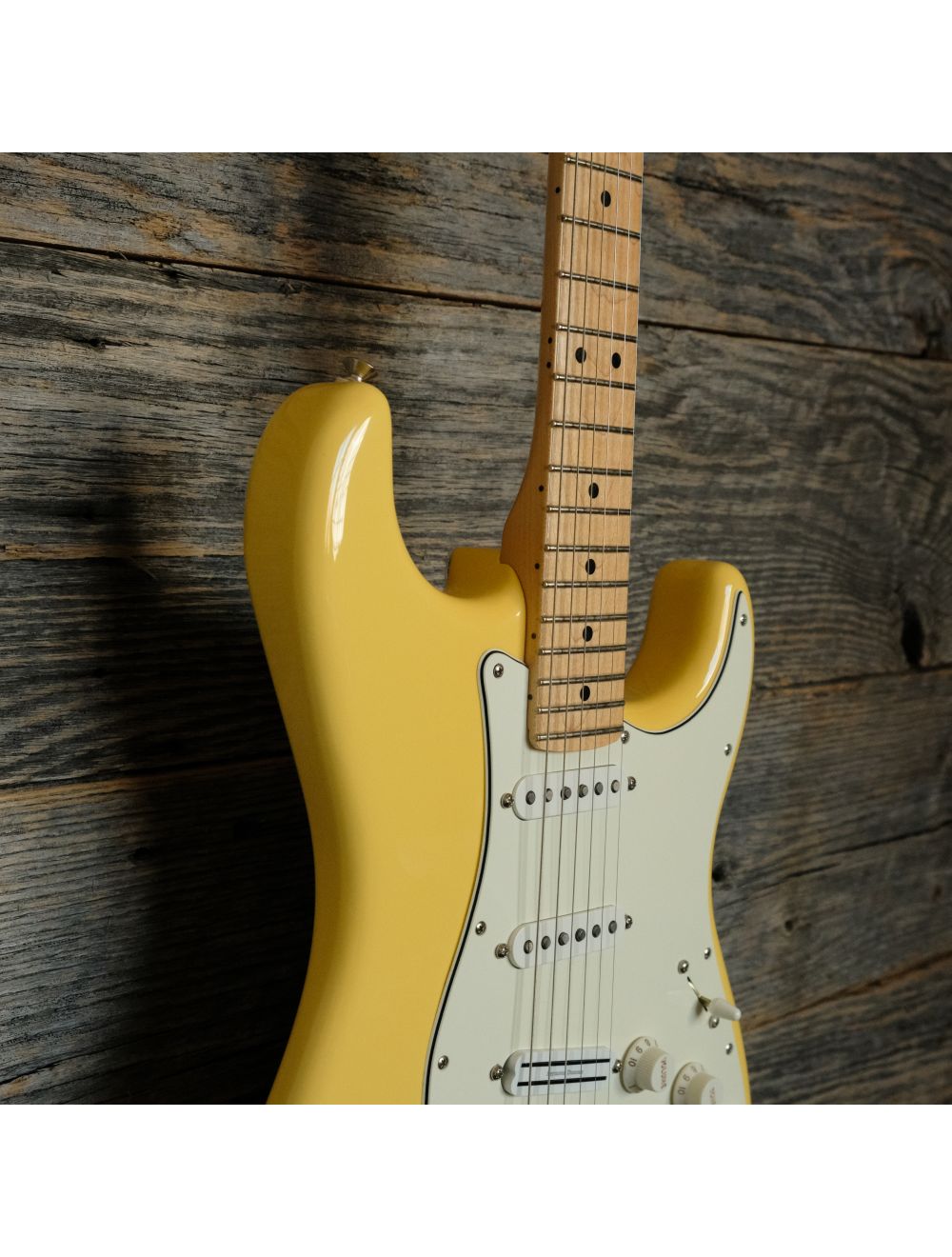 Used Fender Player Stratocaster w/Hot Rail Pickup - Buttercream w/Bag