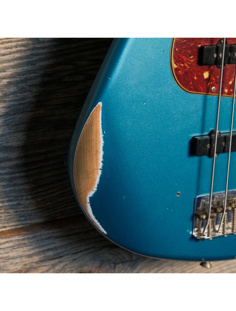 Used Fender 2023 Custom Shop 1964 Jazz Bass Relic - Ocean Turquoise w/OHSC