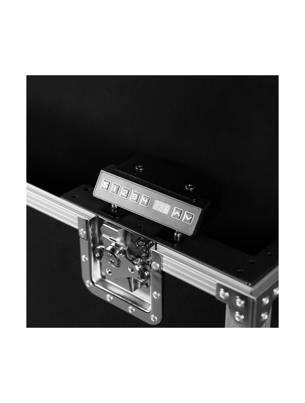 Gator Cases EXPO E Series ELIFT Case for 55" LED Screen