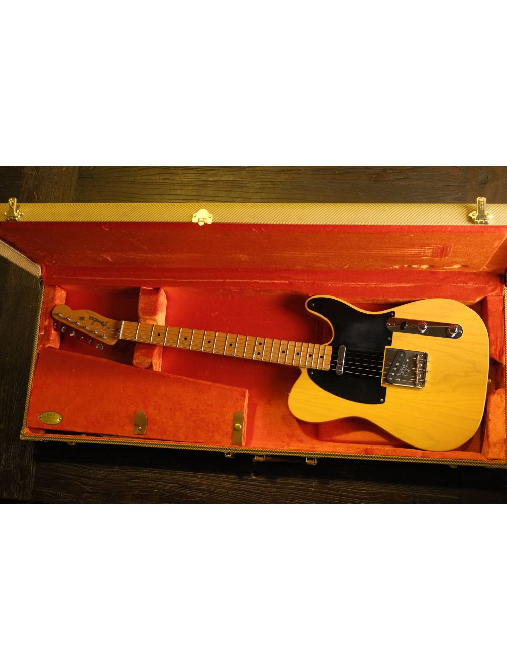 Used Fender American Vintage '52 Telecaster - Butterscotch Blonde w/OHSC