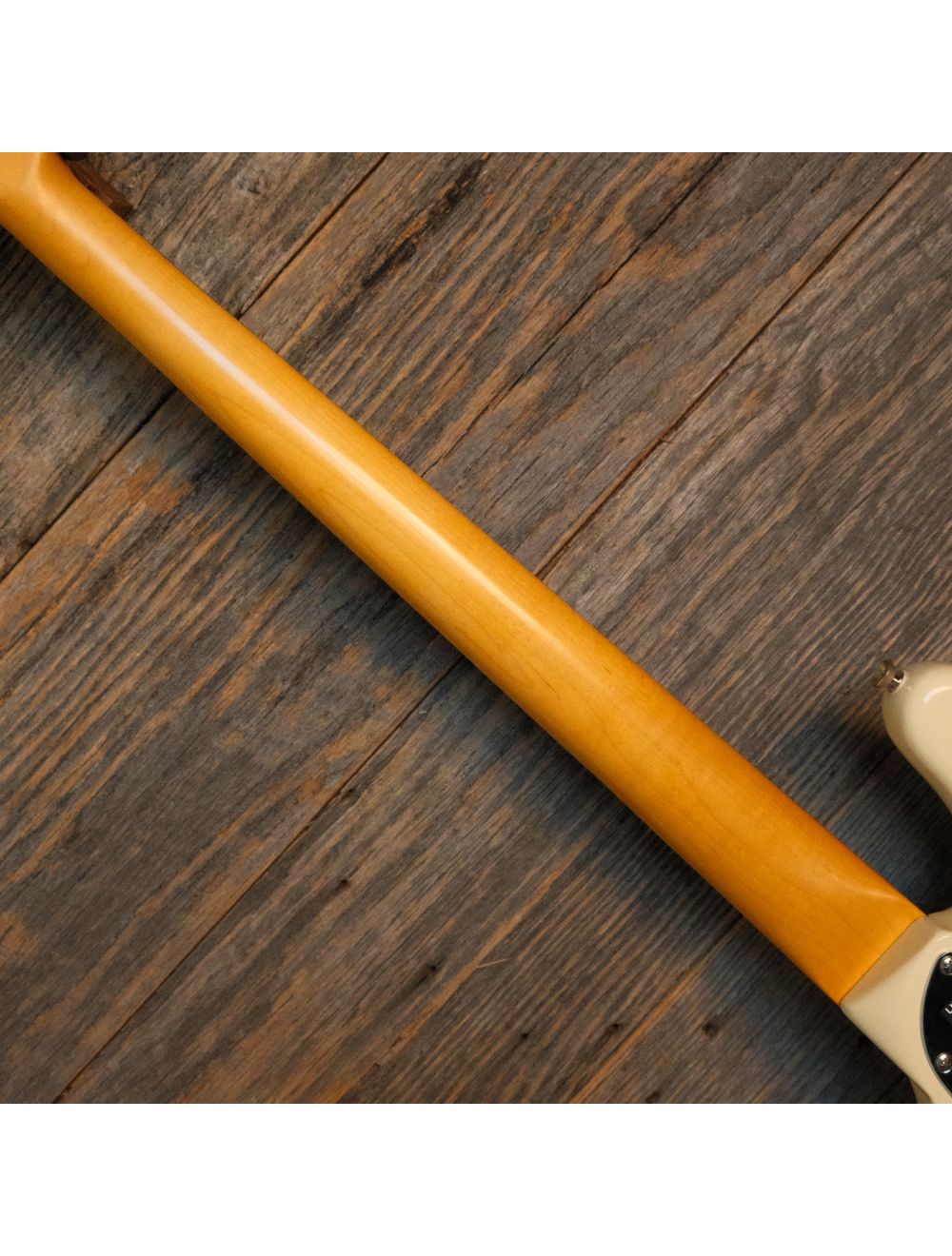 Used Fender 2022 American Pro II Jazz Bass - Olympic White w/OHSC