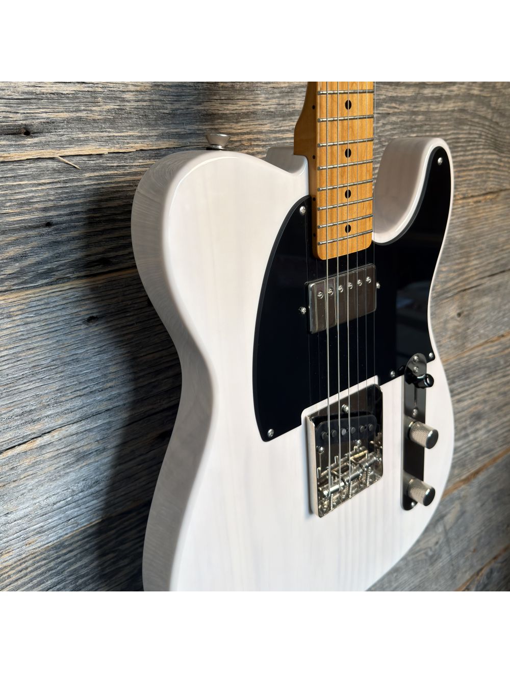 Squier FSR Special Run Classic Vibe '50s Telecaster SH - White Blonde w/Maple FB