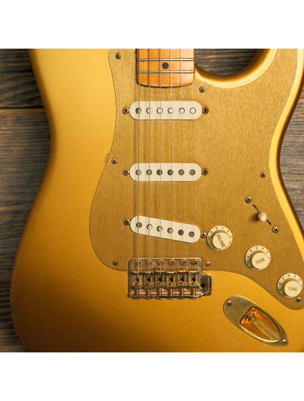 Used Fender HLE Ltd. 57 Reissue Stratocaster (448 of 500) - Triple Metallic Gold