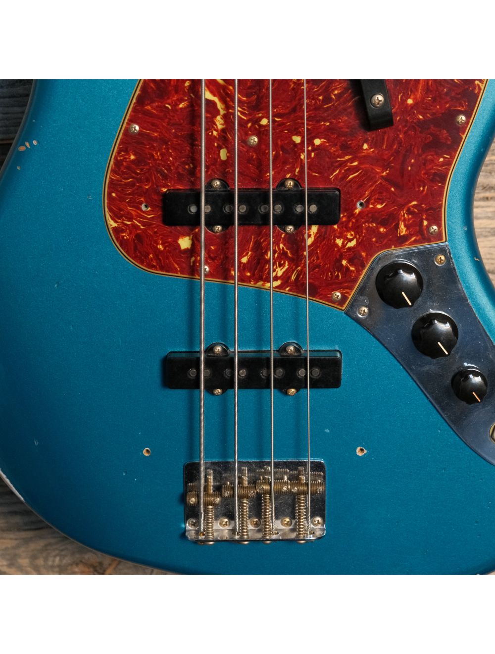 Used Fender 2023 Custom Shop 1964 Jazz Bass Relic - Ocean Turquoise w/OHSC