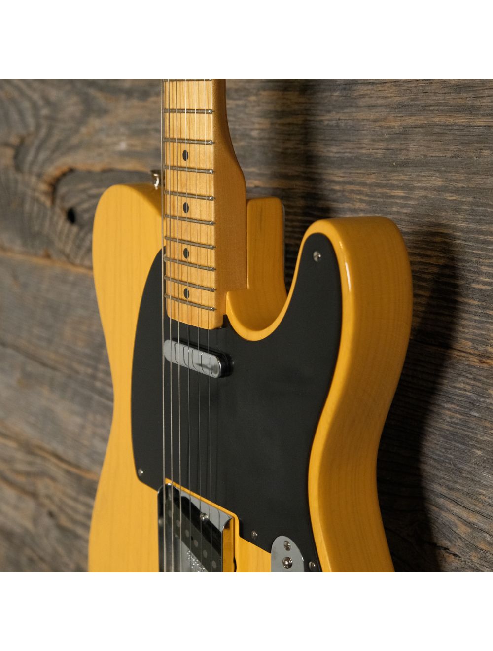 Used Fender American Vintage '52 Telecaster - Butterscotch Blonde w/OHSC