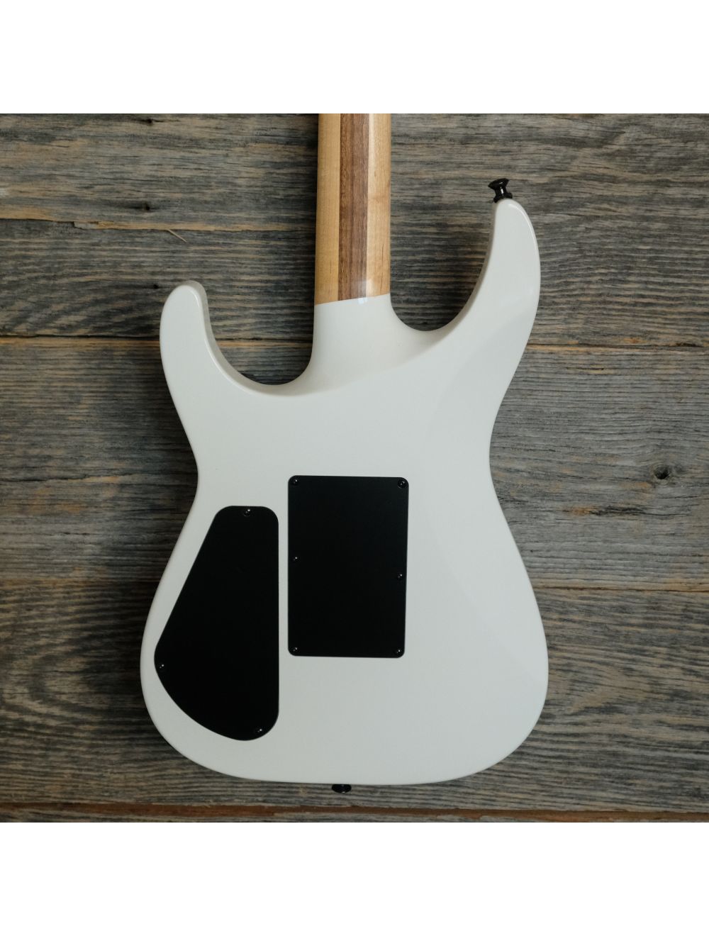 Used Jackson Pro Plus Soloist SLA3 - Snow White w/Case