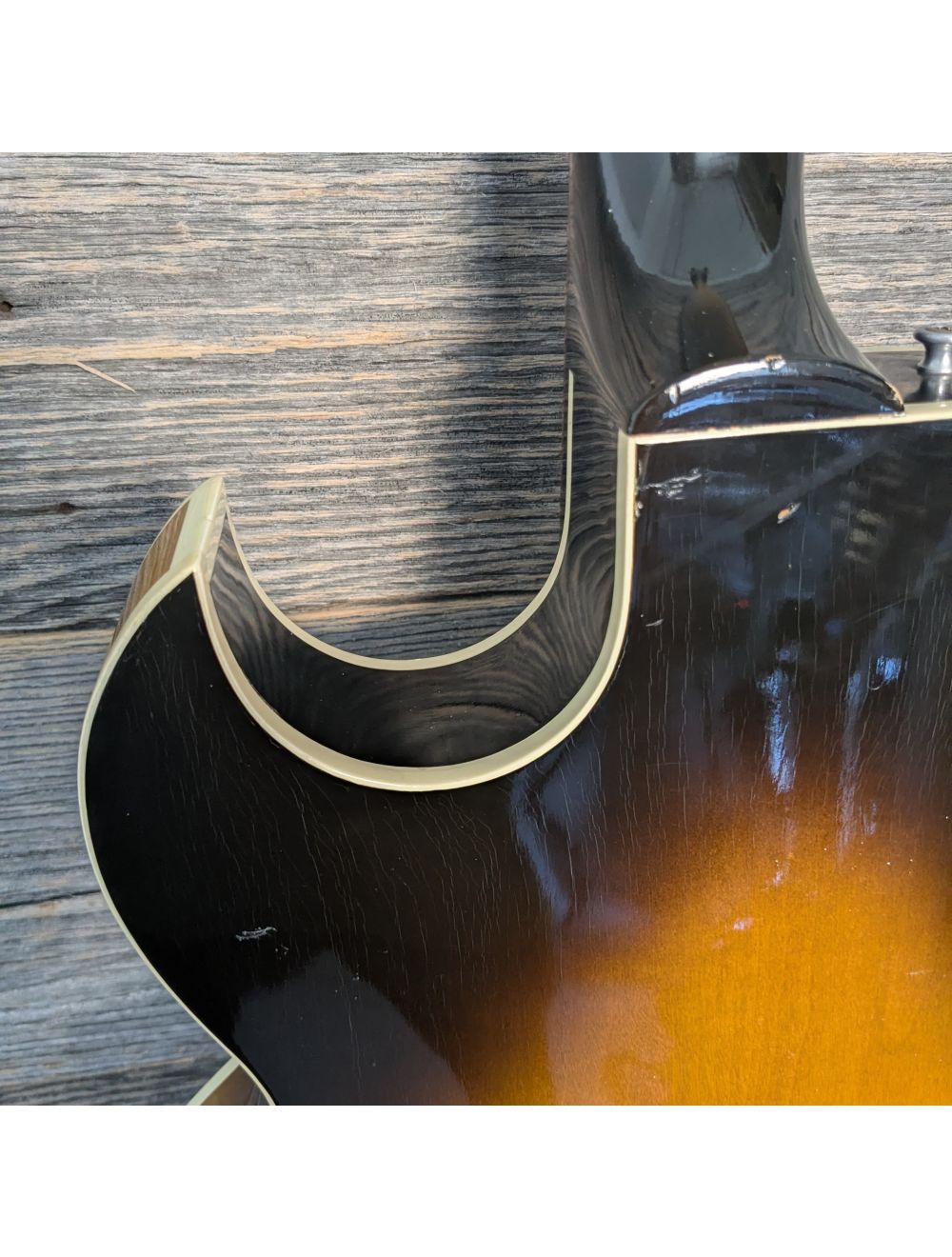 Used Gibson 1993 ES-135 Hollowbody Guitar - Vintage Sunburst w/Case