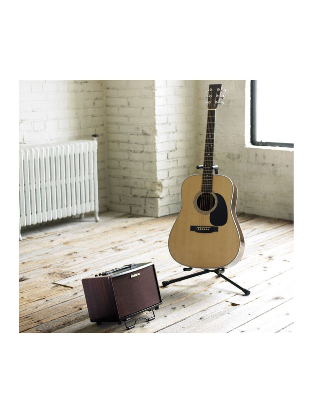 Roland AC-33 Rosewood Acoustic Chorus Guitar Amplifier