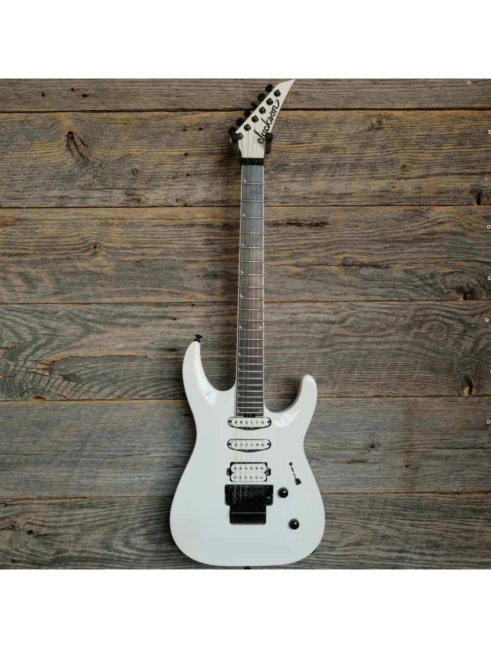 Used Jackson Pro Plus Soloist SLA3 - Snow White w/Case