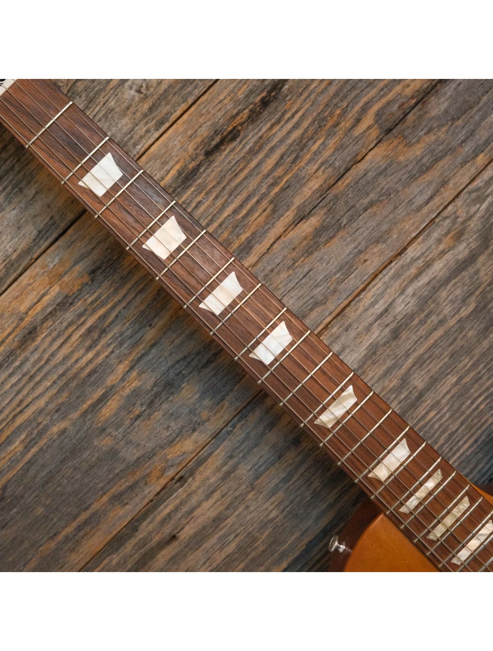 Used Gibson Les Paul Studio 60s Tribute - Sunburst w/Gig Bag