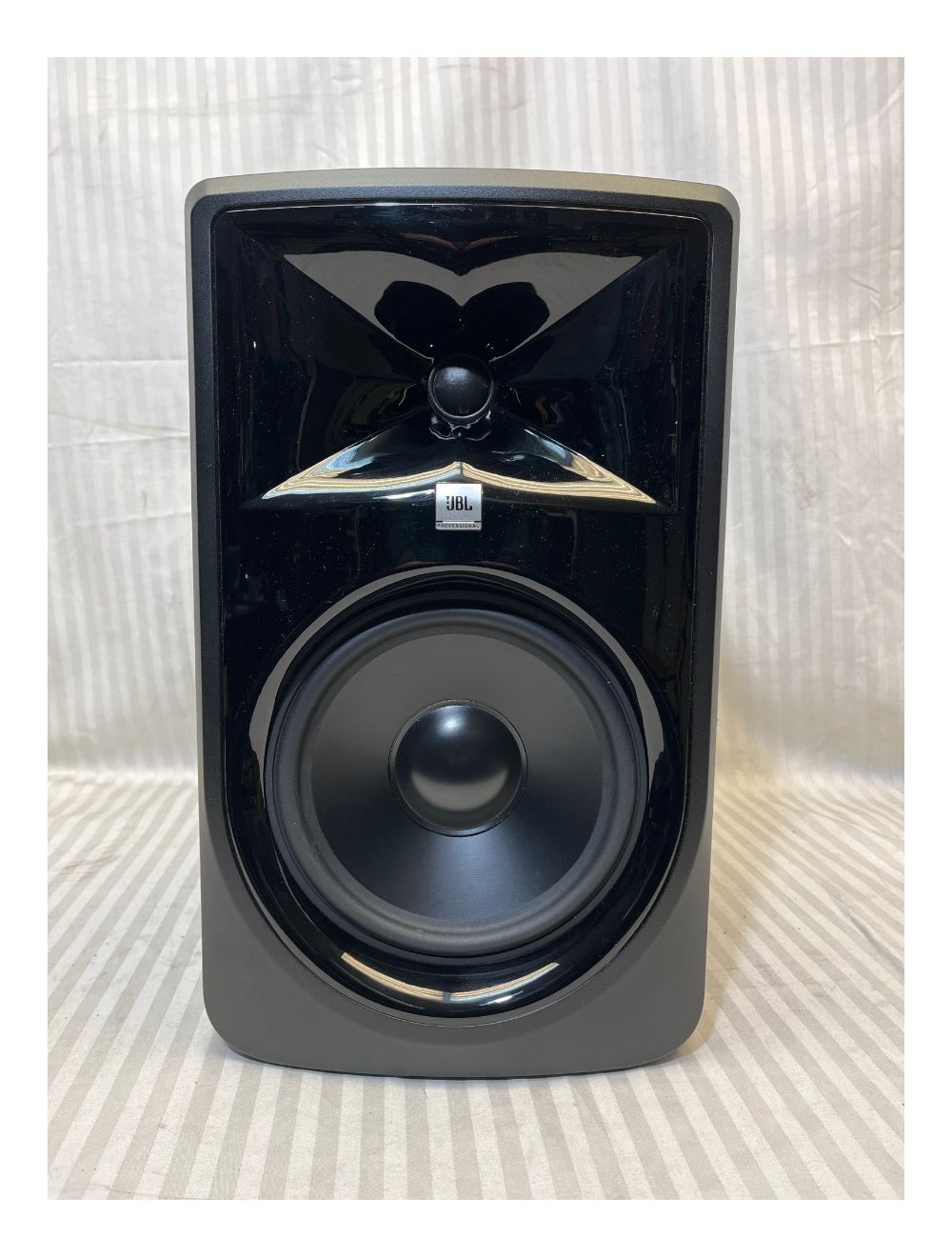 JBL 308P MkII Powered Studio Monitor - C-Stock Ding & Dent