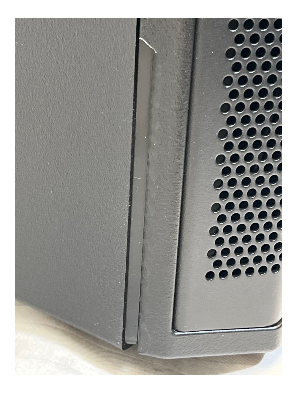 RCF ART-932A Powered Speaker - C-Stock Ding & Dent